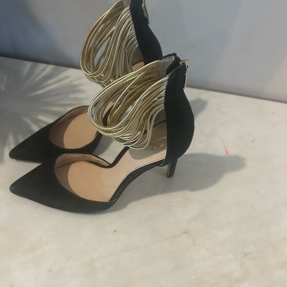 Vince Camuto Elegant Black and Gold Women's Heels 7.5 - Picture 4 of 6